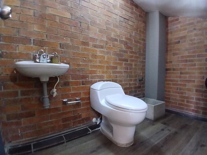 Local en arriendo en San Diego, Medellín, 60 m² · foto 7 de 10