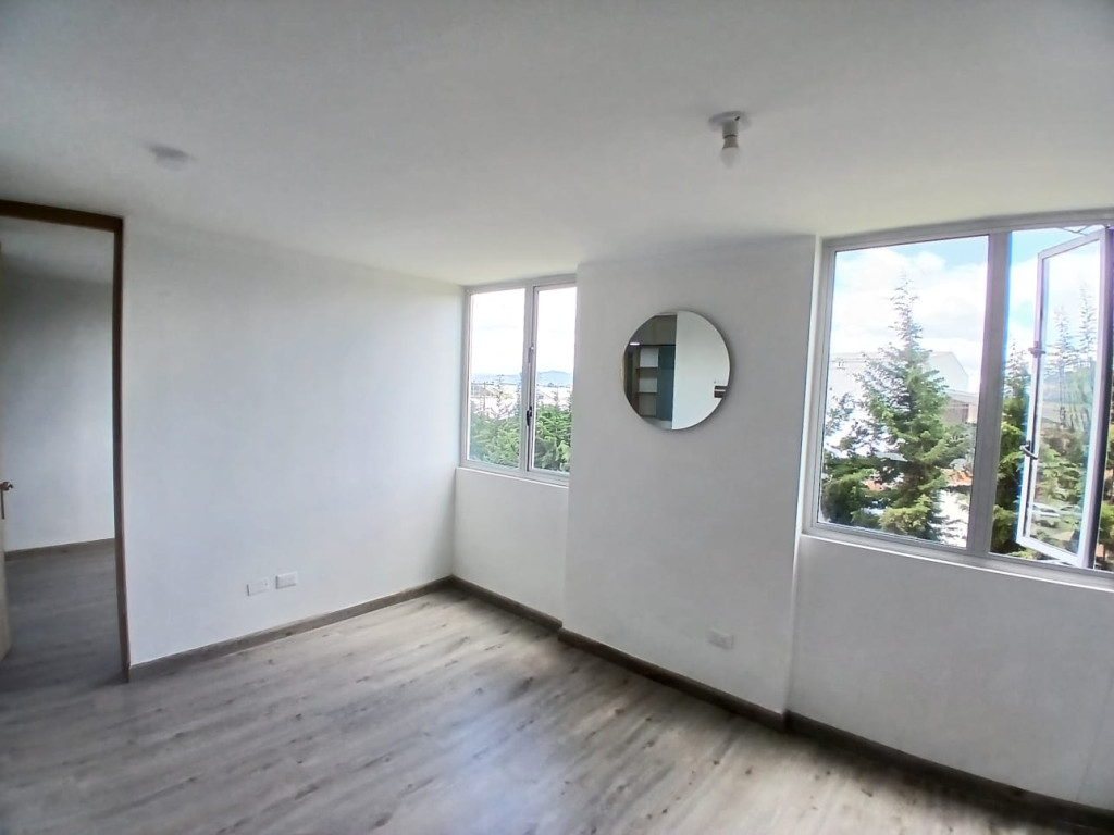 Studio for rent in El dorado, Bogotá