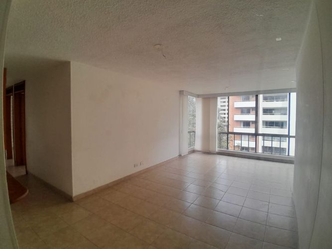 Apartamento de 3 alcobas en venta en Balcones Del Salitre, Bogotá, 84 m² · foto 4 de 18