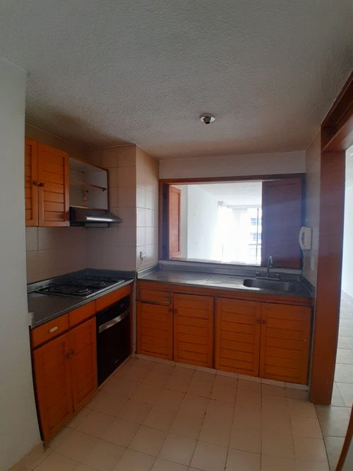 Apartamento de 3 alcobas en venta en Balcones Del Salitre, Bogotá, 84 m² · foto 9 de 18