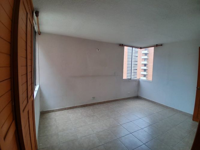 Apartamento de 3 alcobas en venta en Balcones Del Salitre, Bogotá, 84 m² · foto 13 de 18