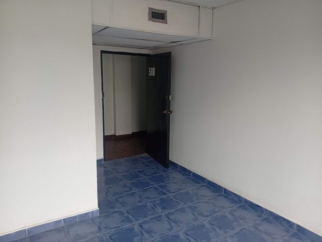 Oficina en arriendo en Granada, Cali, 22 m² · foto 5 de 16