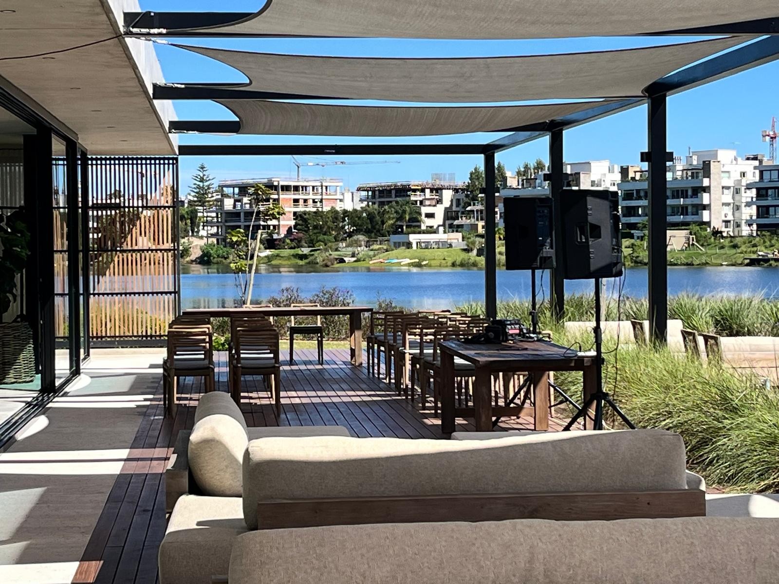 Apartamento en alquiler con vista al lago - 3 dormitorios en Avenida a la Playa Parque Miramar · Foto 11