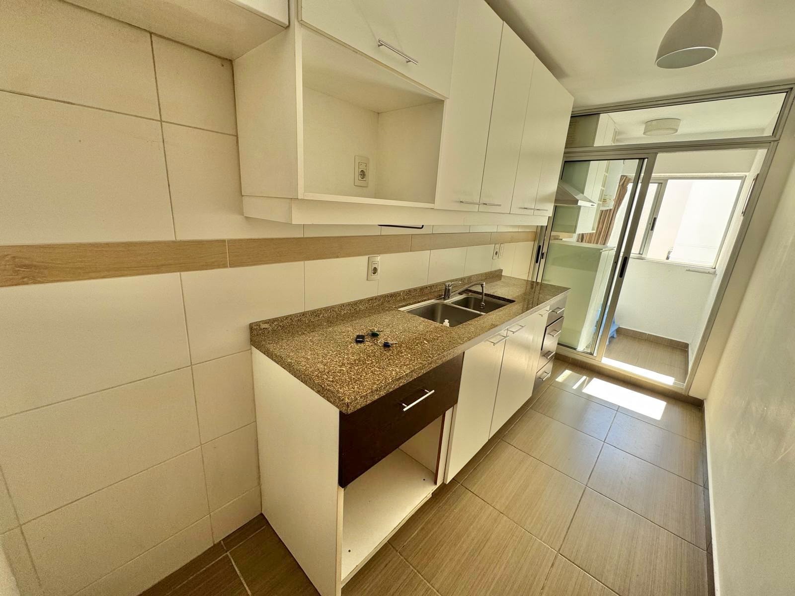 Apartamento en alquiler 2 dormitorios y garaje en Pocitos · Foto 4