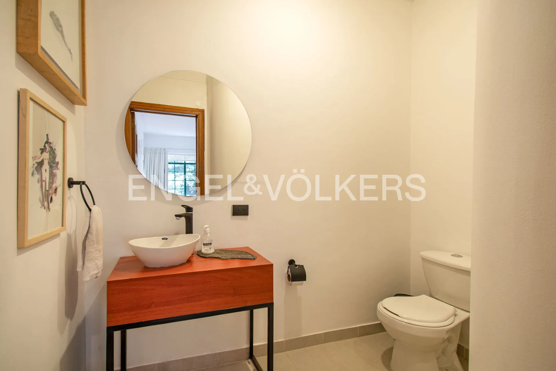 Casa en venta en Quinta Camacho, Bogotá · foto 10 de 17