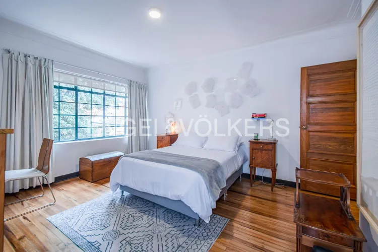 Casa en venta en Quinta Camacho, Bogotá · foto 8 de 17