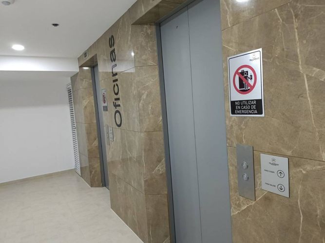 Local en arriendo en Mejoras Publicas, Bucaramanga, 840 m² · foto 5 de 24