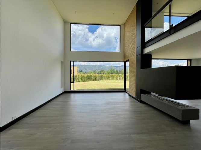 Casa de 4 alcobas en venta en Pueblo Viejo, Cota, 244 m² · foto 4 de 21