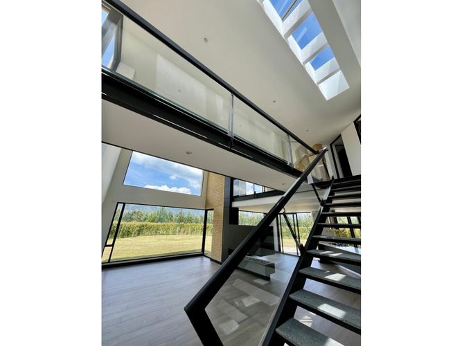 Casa de 4 alcobas en venta en Pueblo Viejo, Cota, 244 m² · foto 8 de 21