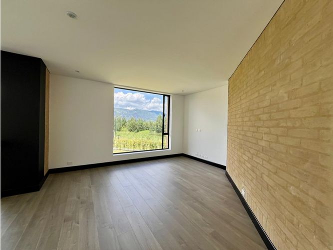 Casa de 4 alcobas en venta en Pueblo Viejo, Cota, 244 m² · foto 9 de 21