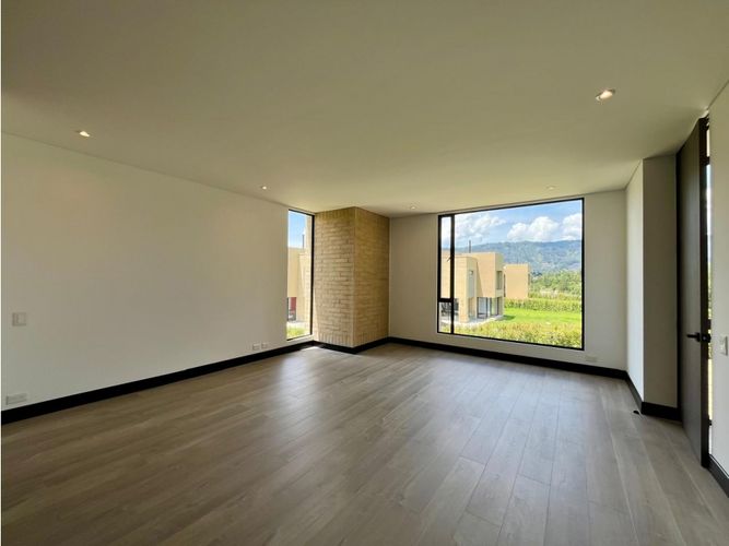 Casa de 4 alcobas en venta en Pueblo Viejo, Cota, 244 m² · foto 11 de 21