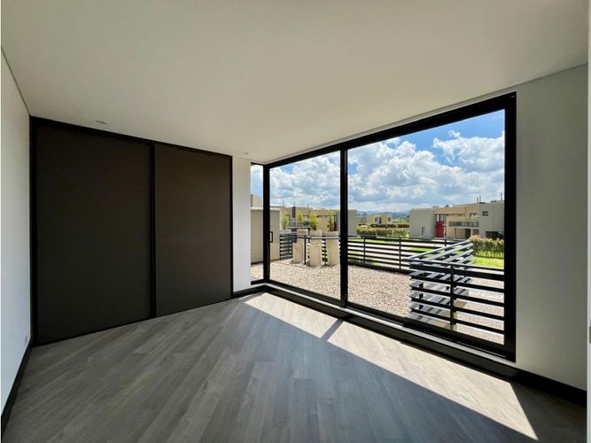 Casa de 4 alcobas en venta en Pueblo Viejo, Cota, 244 m² · foto 14 de 21