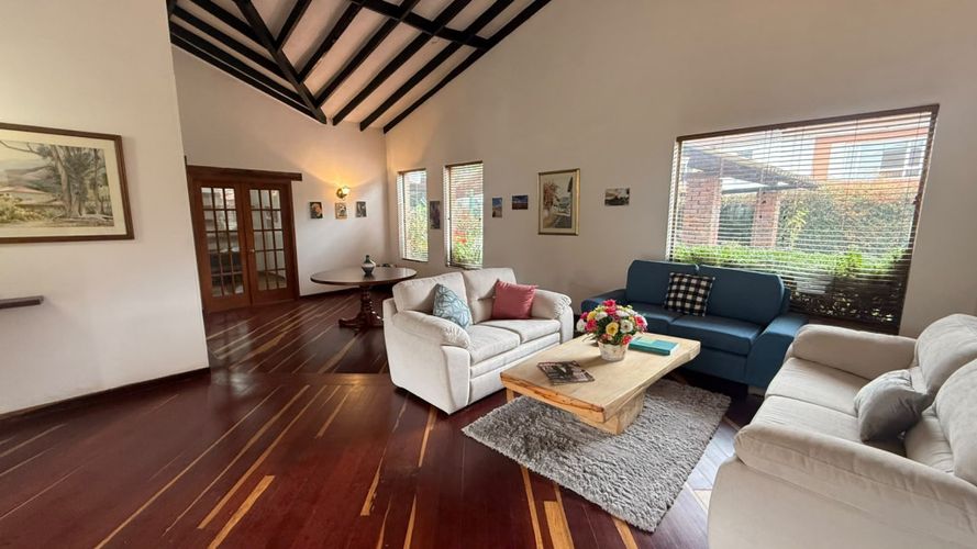 Casa de 3 alcobas en venta en Vereda La Balsa, Chía, 290 m² · foto 4 de 24