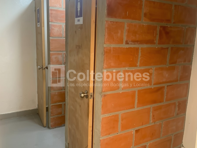 Bodega en venta en Viviendas Del Sur, Itagüí, 190 m² · foto 12 de 12