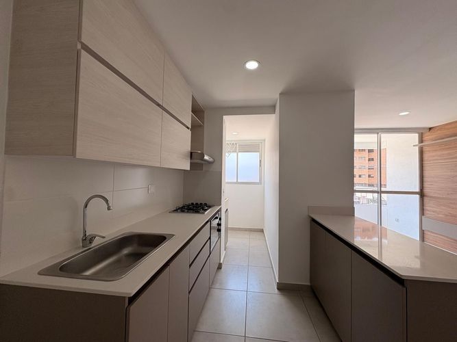 Apartamento de 3 alcobas en arriendo en Vegas De La Doctora, Sabaneta, 75 m² · foto 3 de 14