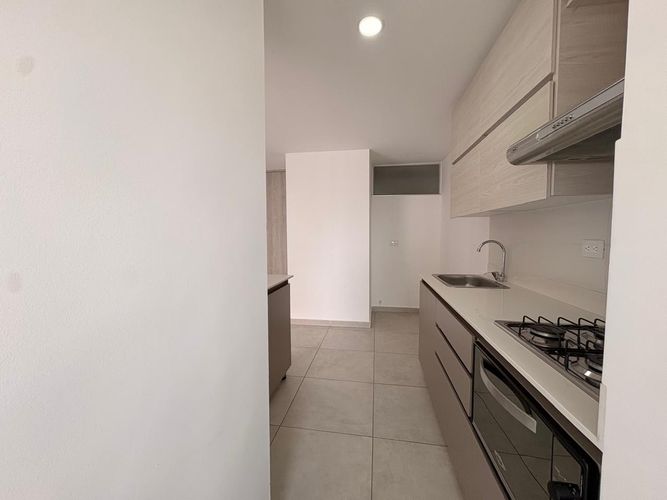 Apartamento de 3 alcobas en arriendo en Vegas De La Doctora, Sabaneta, 75 m² · foto 6 de 14