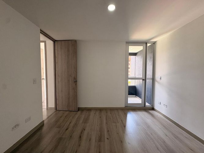 Apartamento de 3 alcobas en arriendo en Vegas De La Doctora, Sabaneta, 75 m² · foto 5 de 14