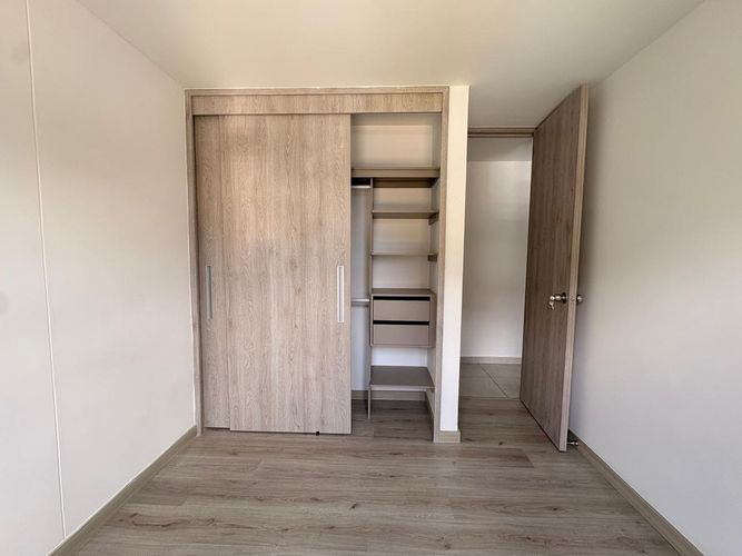 Apartamento de 3 alcobas en arriendo en Vegas De La Doctora, Sabaneta, 75 m² · foto 11 de 14