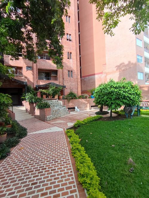 Apartamento de 3 alcobas en venta en Altico, Neiva, 296 m² · foto 2 de 19