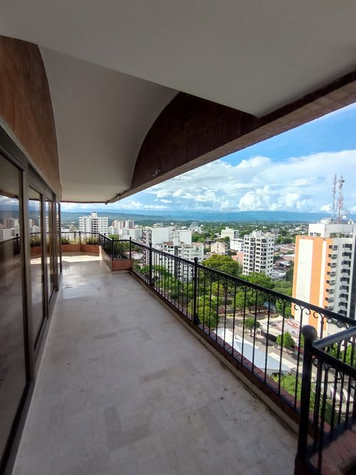 Apartamento de 3 alcobas en venta en Altico, Neiva, 296 m² · foto 7 de 19