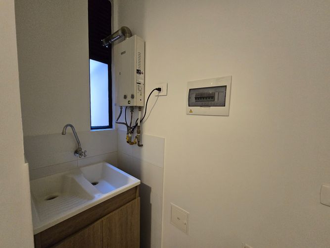 Apartamento de 3 alcobas en venta en Colina Campestre, Bogotá, 77 m² · foto 15 de 24