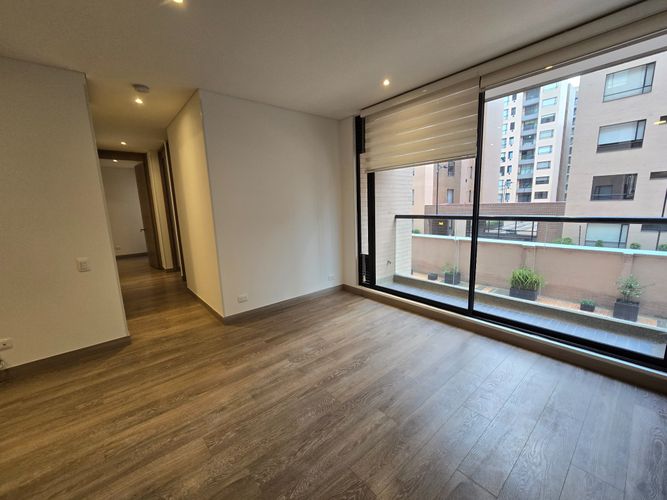Apartamento de 3 alcobas en venta en Colina Campestre, Bogotá, 77 m² · foto 12 de 24