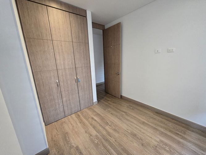 Apartamento de 3 alcobas en venta en Colina Campestre, Bogotá, 77 m² · foto 16 de 24