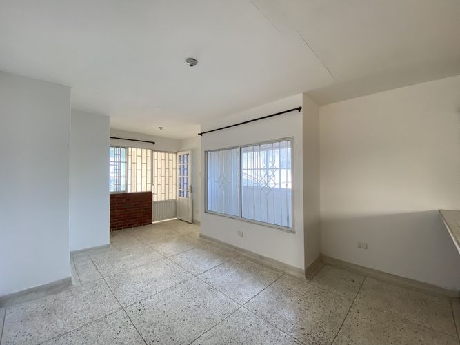 Apartamento de 3 alcobas en venta en Parque Muvdi Et. I, Soledad, 58 m² · foto 5 de 17