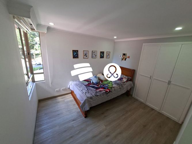 Apartamento de 3 alcobas en venta en El Tesoro, Medellín, 142 m² · foto 13 de 19