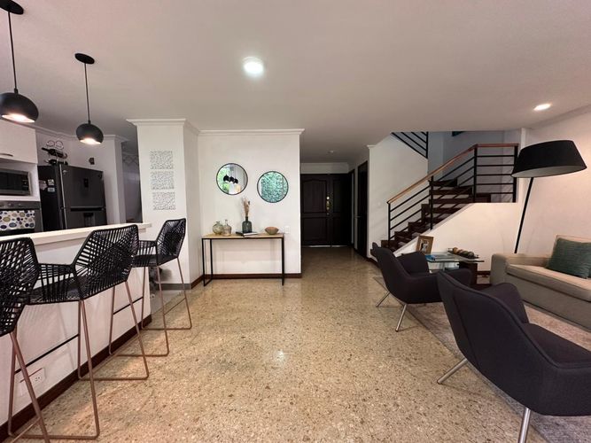 Casa de 3 alcobas en venta en El Tesoro, Medellín, 200 m² · foto 8 de 20