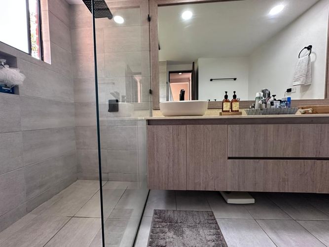Casa de 3 alcobas en venta en El Tesoro, Medellín, 200 m² · foto 17 de 20