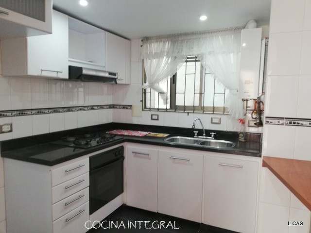 Apartamento en venta en El Batán, Bogotá · foto 3 de 18