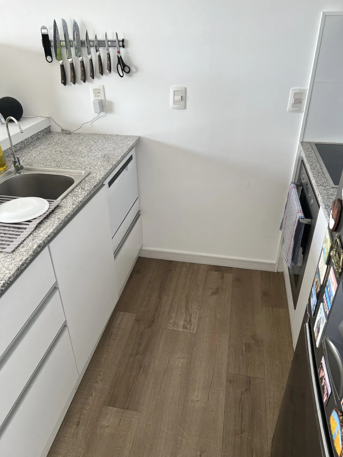 Apartamento en Alquiler Amoblado, Piso 16 con vista panorámica a la bahía. · Foto 4