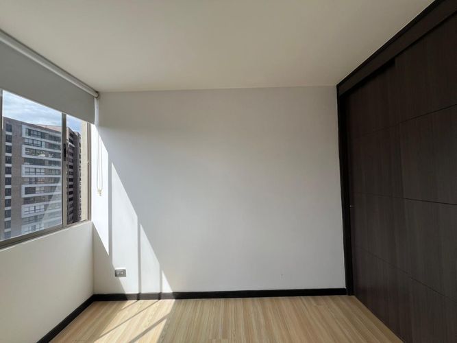 Apartamento de 3 alcobas en arriendo en El Poblado, Medellín, 90 m² · foto 7 de 14