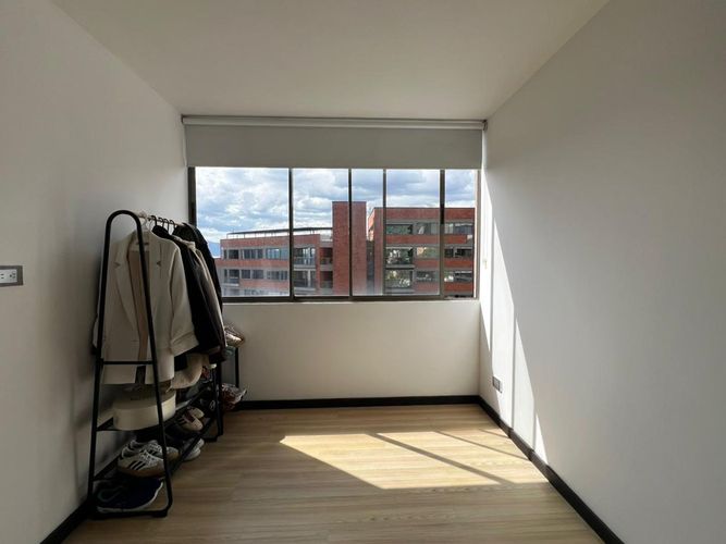 Apartamento de 3 alcobas en arriendo en El Poblado, Medellín, 90 m² · foto 8 de 14