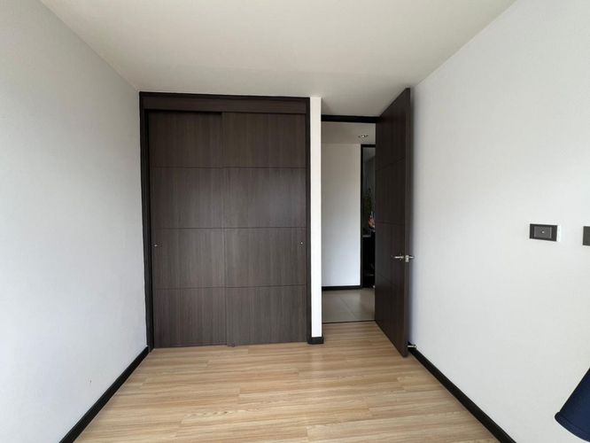 Apartamento de 3 alcobas en arriendo en El Poblado, Medellín, 90 m² · foto 10 de 14