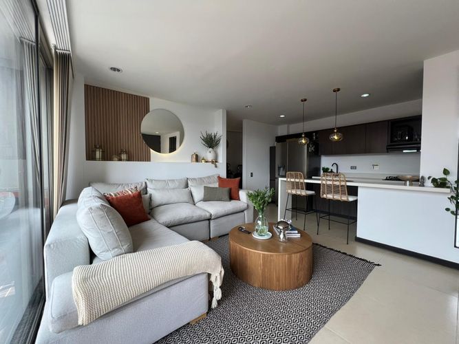 Apartamento de 3 alcobas en arriendo en El Poblado, Medellín, 90 m² · foto 3 de 14