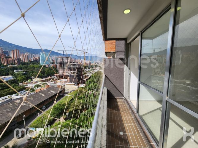 Apartamento de 3 alcobas en arriendo en Villa Carlota, Medellín, 85 m² · foto 6 de 13