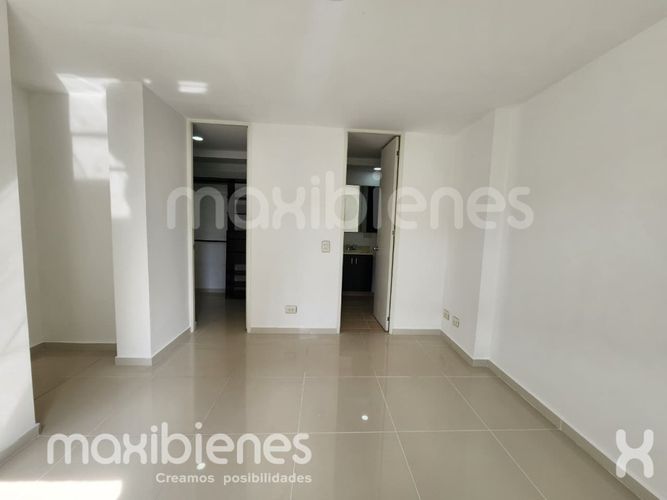 Apartamento de 3 alcobas en arriendo en Villa Carlota, Medellín, 85 m² · foto 7 de 13