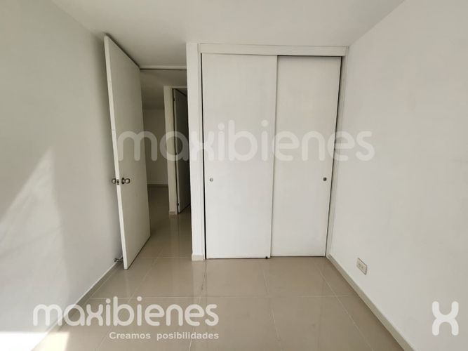 Apartamento de 3 alcobas en arriendo en Villa Carlota, Medellín, 85 m² · foto 9 de 13