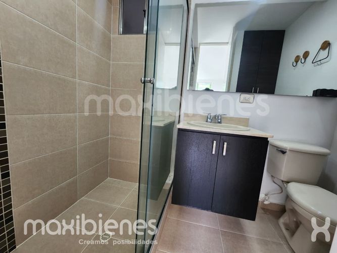 Apartamento de 3 alcobas en arriendo en Villa Carlota, Medellín, 85 m² · foto 12 de 13