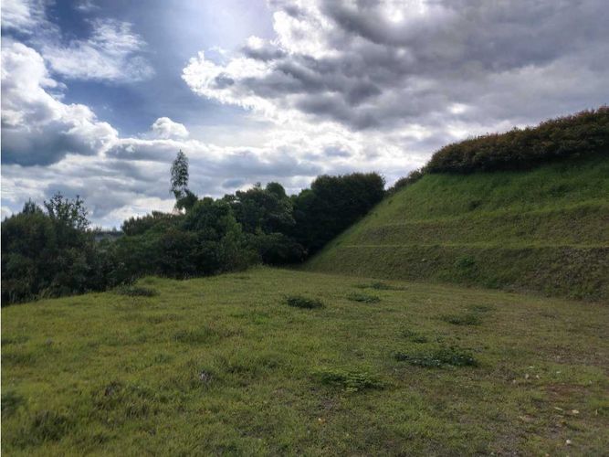 Lote en venta en Guamito, La Ceja, 4162 m² · foto 2 de 3