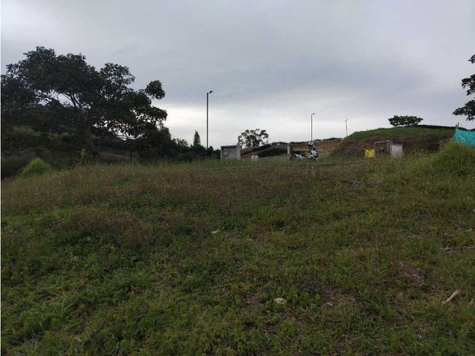 Lote en venta en Quirama, La Ceja, 1078 m² · foto 3 de 5