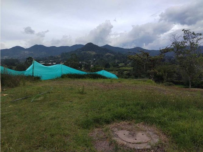 Lote en venta en Quirama, La Ceja, 1078 m² · foto 4 de 5