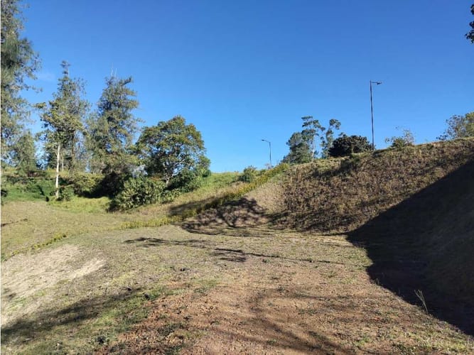 Lote en venta en Pantanillo, El Retiro, 1887 m² · foto 4 de 7