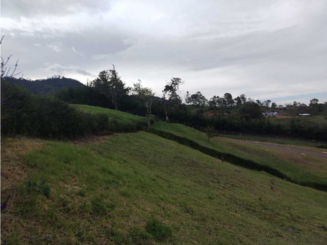 Lote en venta en Guamito, Rionegro, 1187 m² · foto 4 de 6