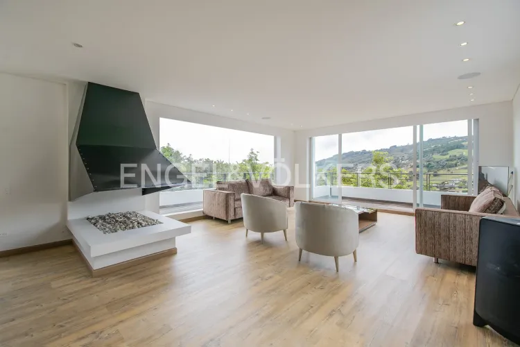 Casa de 3 alcobas en venta en Yerbabuena, Chía, 353 m² · foto 3 de 20