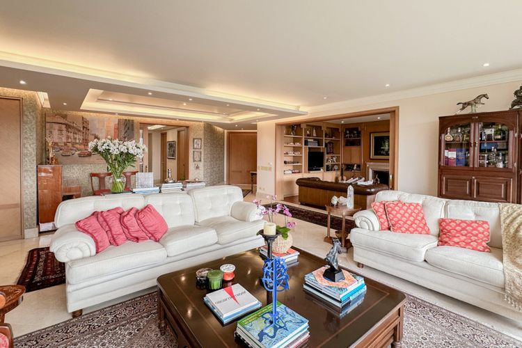 Apartamento de 4 alcobas en venta en Santa Barbara Alta, Bogotá, 404 m² · foto 2 de 24