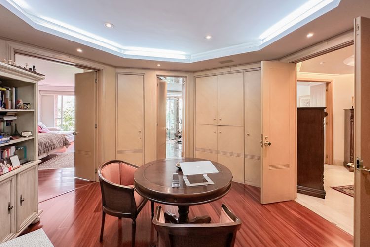 Apartamento de 4 alcobas en venta en Santa Barbara Alta, Bogotá, 404 m² · foto 16 de 24