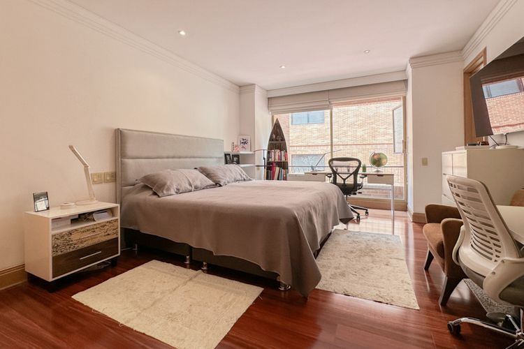 Apartamento de 4 alcobas en venta en Santa Barbara Alta, Bogotá, 404 m² · foto 23 de 24